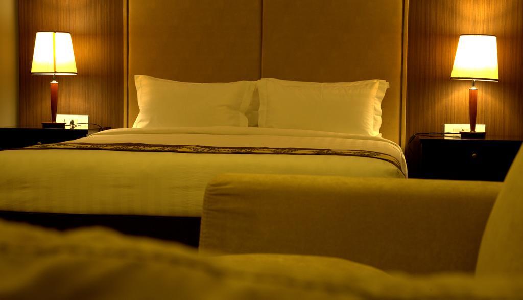 Ariya Hotel Тхимпху Экстерьер фото